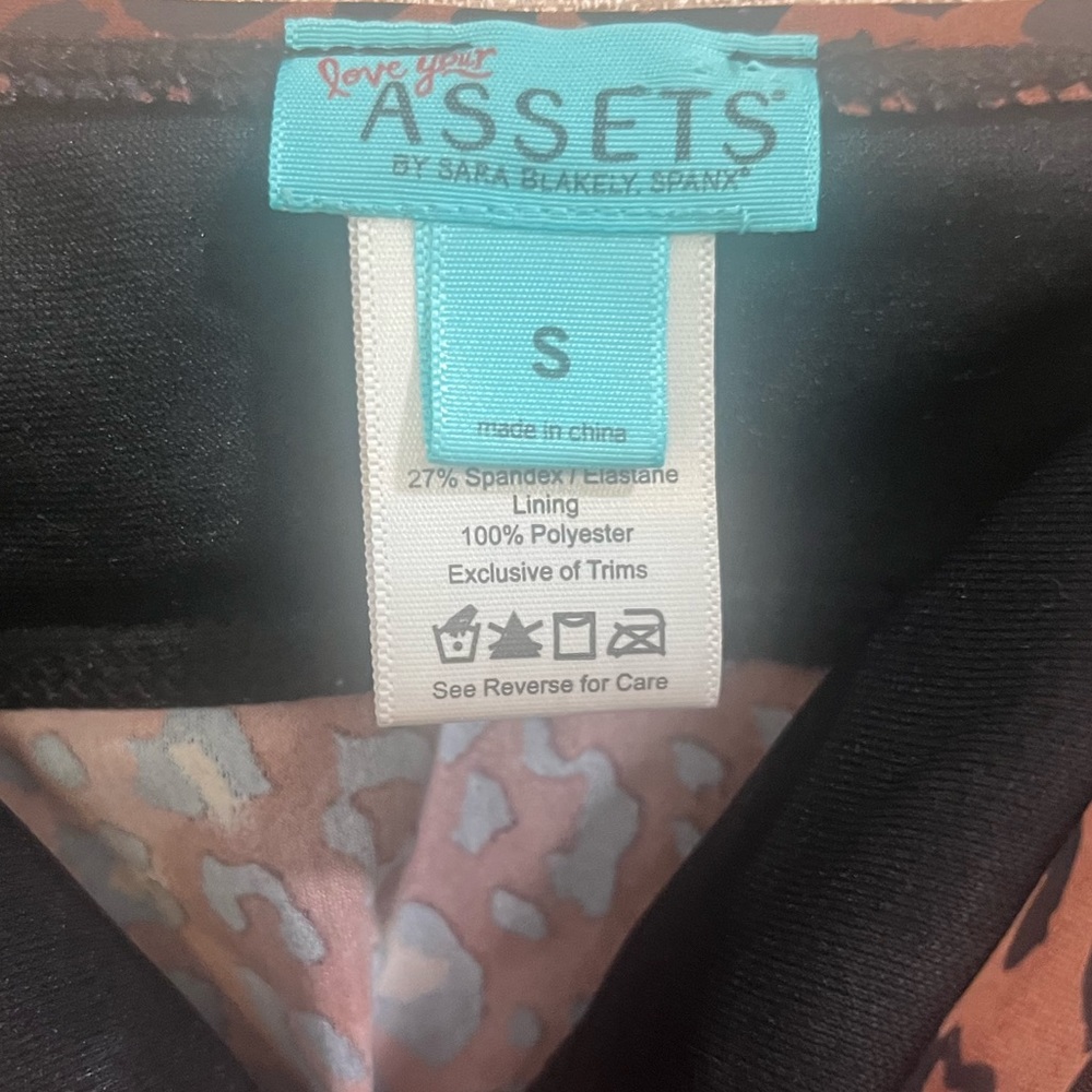 Assets by spanx tankin top - Picture 5 of 6